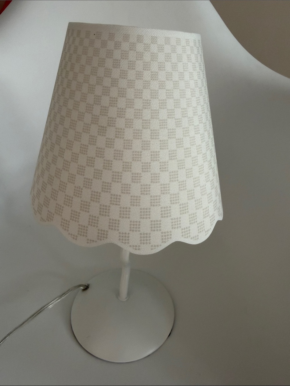 Kids Room - Scalloped Checkered Table Lamp in White
